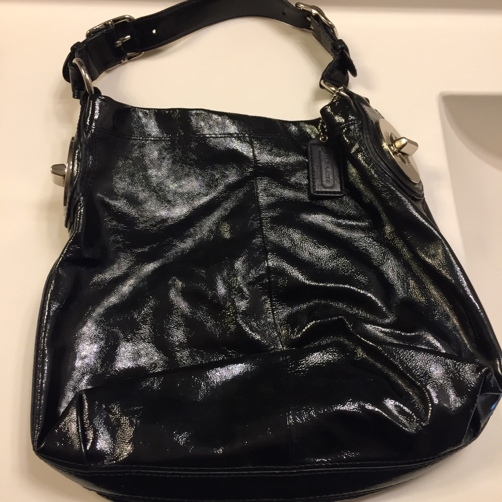 Coach leather shoulder bag